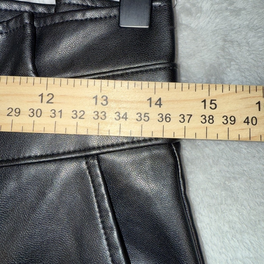 Abercrombie & Fitch A&F Black Faux‎ Leather Pants Size Medium - Picture 8 of 13